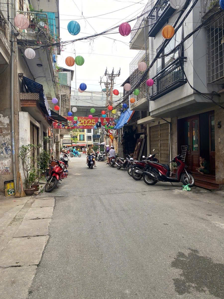  Nhà Minh Khai, ô tô tránh, 15m ra phố Minh Khai, 5 tầng thang máy, KD, 14.8 tỷ 