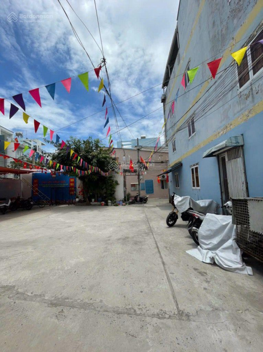  NHÀ HẺM Ô TÔ, 4x11, 4 TẦNG, 6PN, 4WC GẦN CẦU CHÀ VÀ QUẬN 8, SHR - KDC HIỆN HỮU, GIÁ CHỈ 5.7 