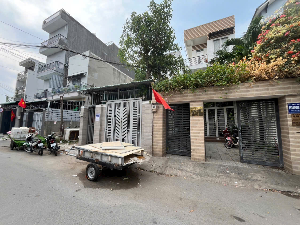  Bán Đất 181m² Tặng Dãy Trọ 3 Lầu Hẻm Xe Tải 1 Sẹc Quốc Lộ 13 Hiệp Bình Phước Thủ Đức ???? Giá 12 tỷ 