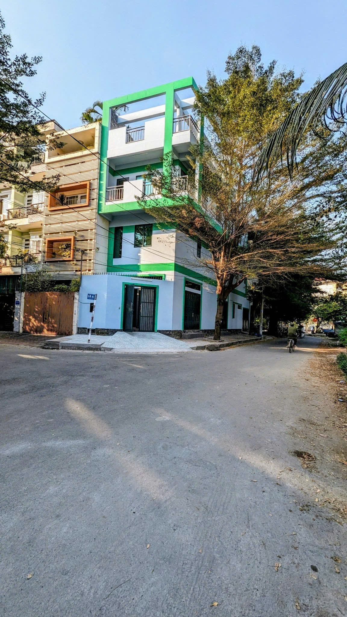  BIỆT THỰ PHÚ MỸ HƯNG PHÚ THUẬN Q7

 NGANG 4.5 DÀI 26 M 

CÓ 16 TỶ 