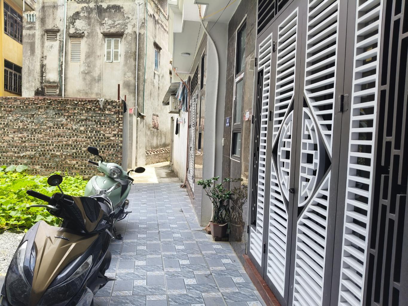  NHÀ ĐẸP-ĐỊNH CÔNG-GẦN HỒ-THIẾT KẾ ĐẸP-NGÕ THÔNG 32M-5T-4PN GIÁ 5,33 TỶ 