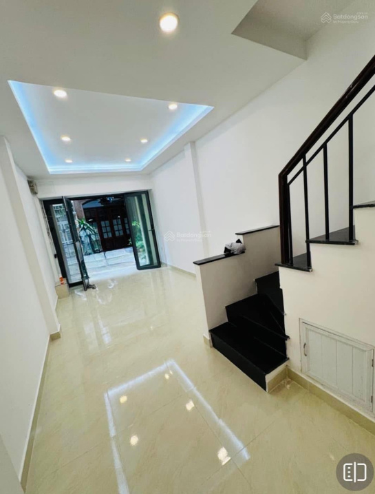  ???? Bán nhà mới 3/2, Q.10, hẻm 5m, 8.x tỷ! 