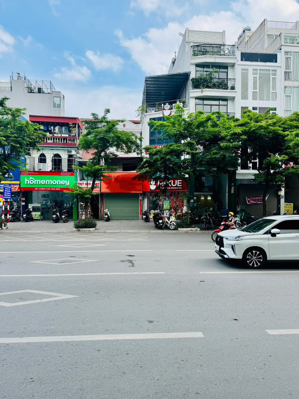  MẶT PHỐ ĐẠI LA VỈA HÈ 10M KINH DOANH SIÊU ĐỈNH GIÁ 35 TỶ MẶT TIỀN 4M 
