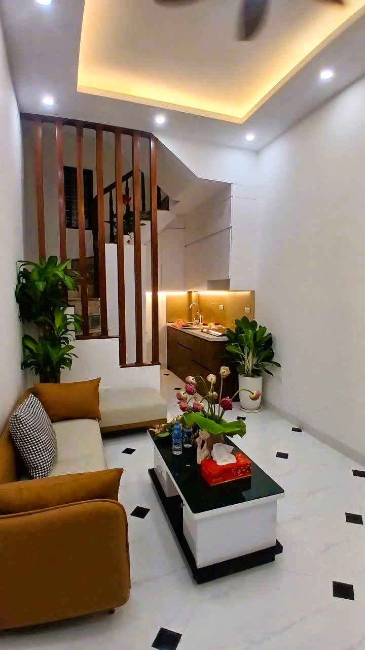  Gần chợ Hòa Hưng Q10 – Không gian 4PN thoáng đãng – Khu dân trí cao - Nhỉnh 6 tỷ 