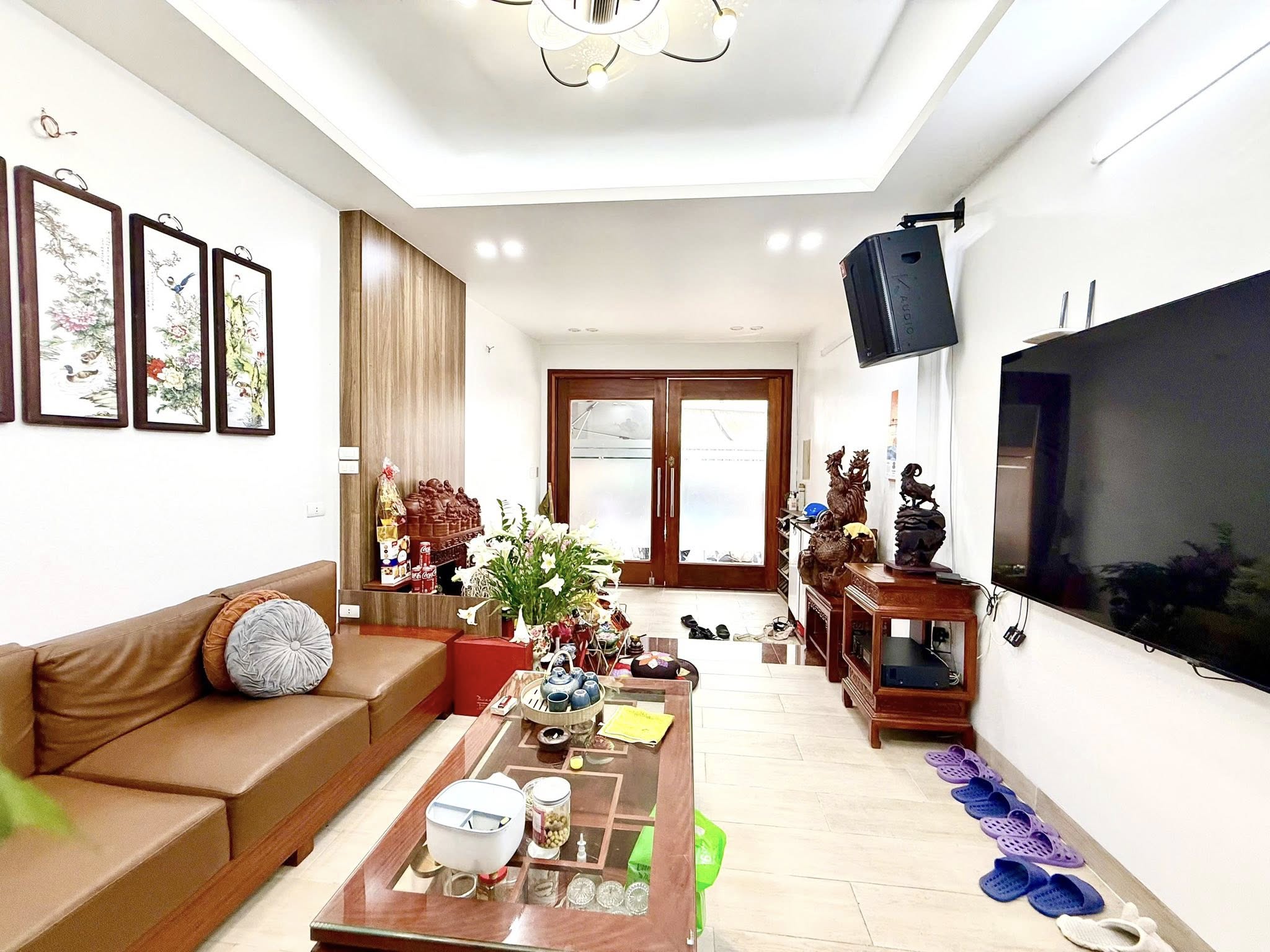  Bán nhà Bạch Mai, oto đỗ cửa, DT 60m xây 5T mới, mặt tiền 4m, 18.5 tỷ 