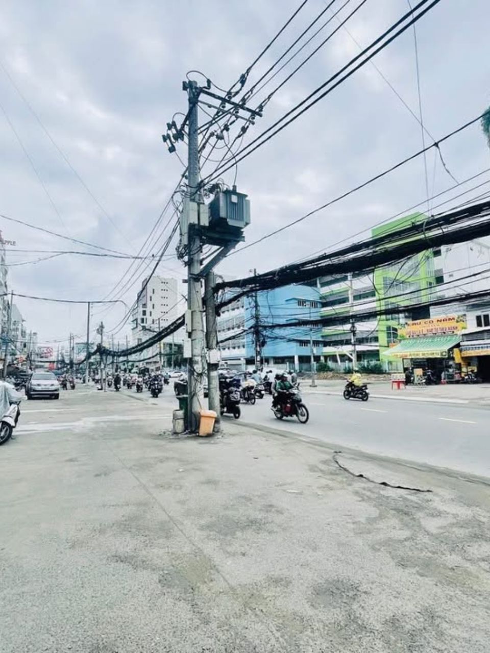 ???? Bán nhà CMT8 P.13 Q.10, thiết kế đẹp, nở hậu, 7.x tỷ! 