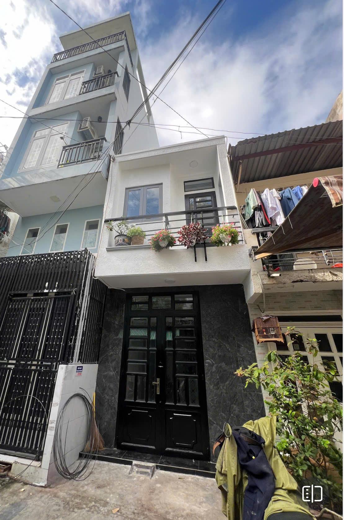  BÁN NHÀ 3 TẦNG, HẺM 5m, CMT8, P5, TÂN BÌNH, 3x9m,  3PN, NHỈNH 4 TỶ 