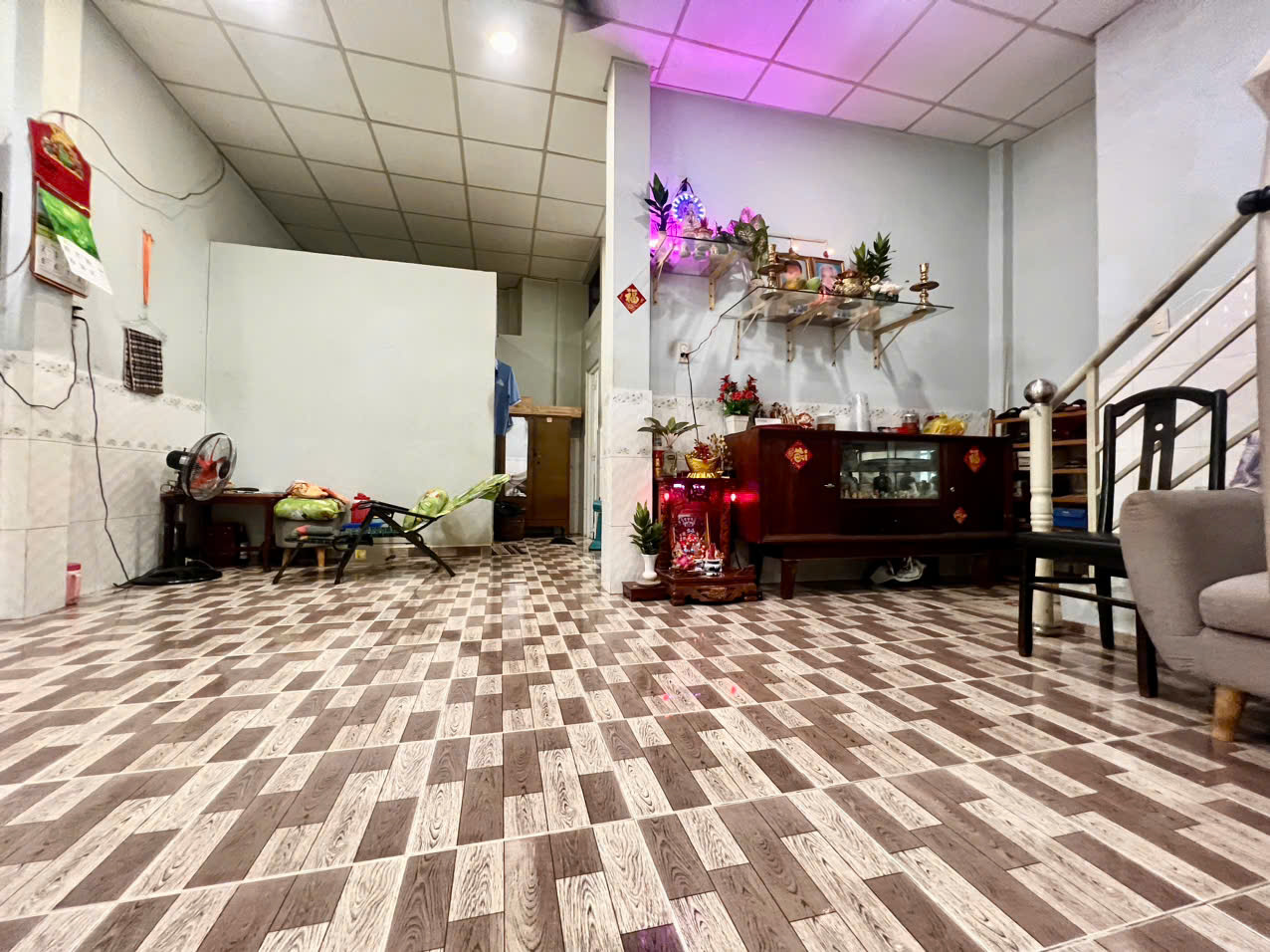  SÁT MẶT TIỀN NGANG 9.5 M
CÓ 79 TRIỆU M2 
SỔ HỒNG Q4 