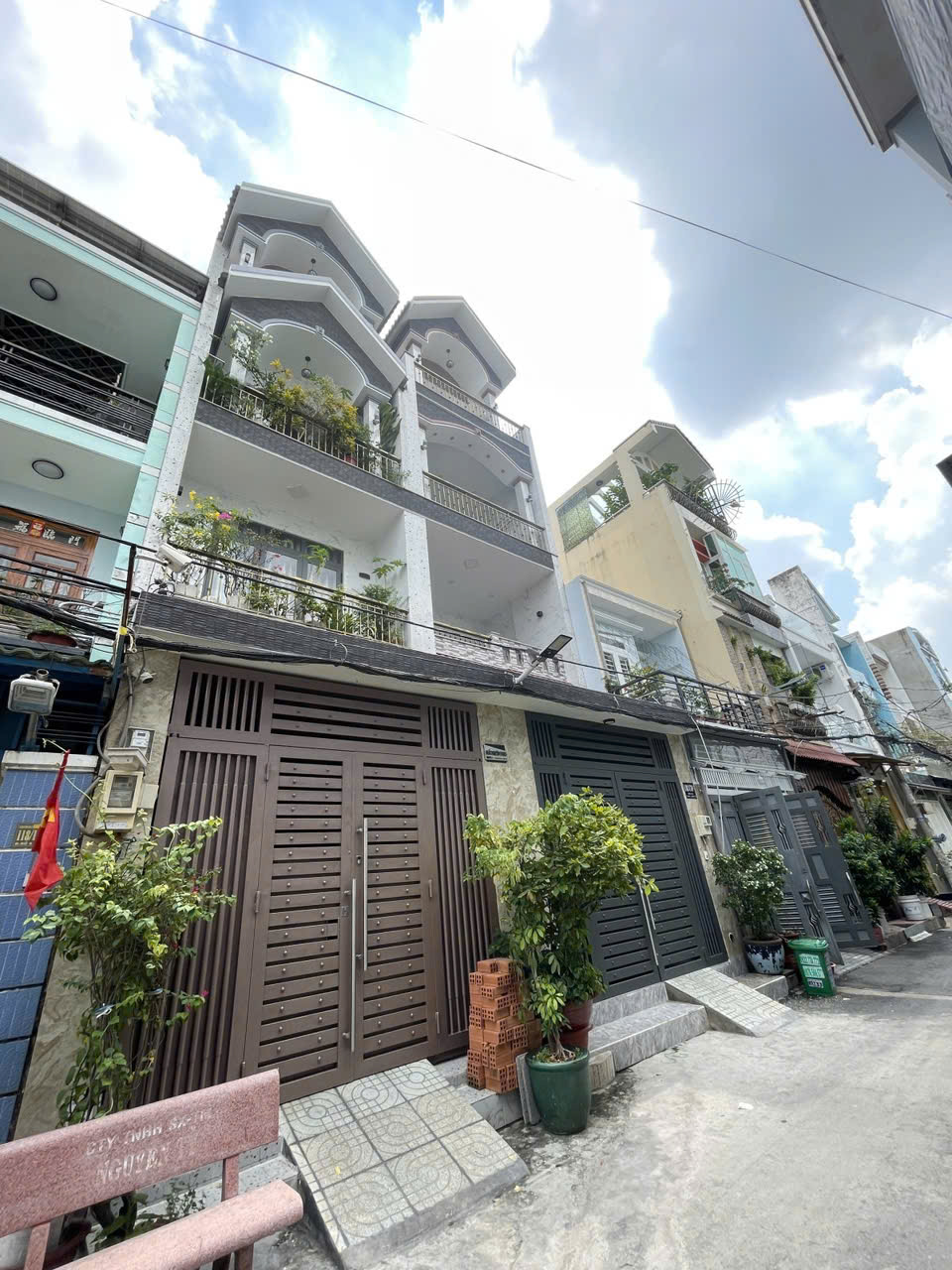  BÁN NHÀ 4 PN, 5 WC, 72M2, NGÕ 11, BÌNH HƯNG HÒA B, BÌNH TÂN, GIÁ 5.6 TỶ, SỔ HỒNG CHÍNH CHỦ 