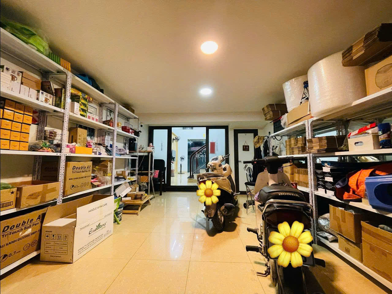  GIA ĐÌNH CẦN BÁN 98M2, 5 TẦNG, GIÁ 20 TỶ. HOÀNG VĂN THÁI, THANH XUÂN 