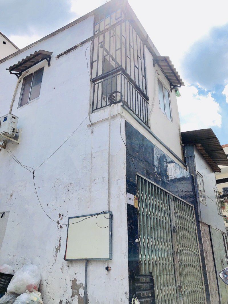  NHÀ QUẬN 7 - MẶT TIỀN ĐƯỜNG NGUYỄN VĂN QUỲ - 2 TẦNG - 2 PN - GIẢ CHỈ 2.1 TỶ 