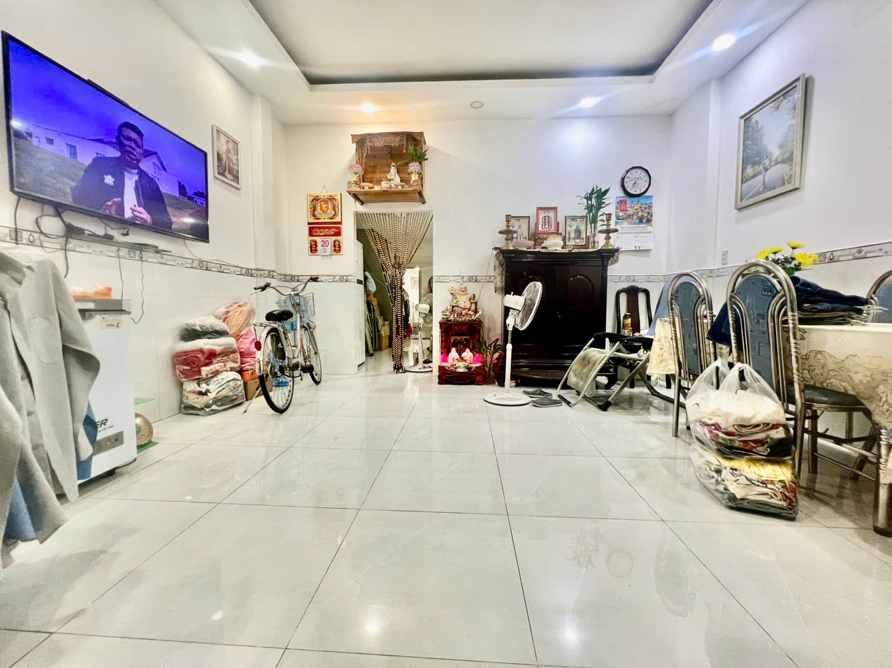  NGANG 4.7 X 13.5 M - 2 TẤM 
TRUNG TÂM Q4 
CÓ 89 TRIỆU M 2 