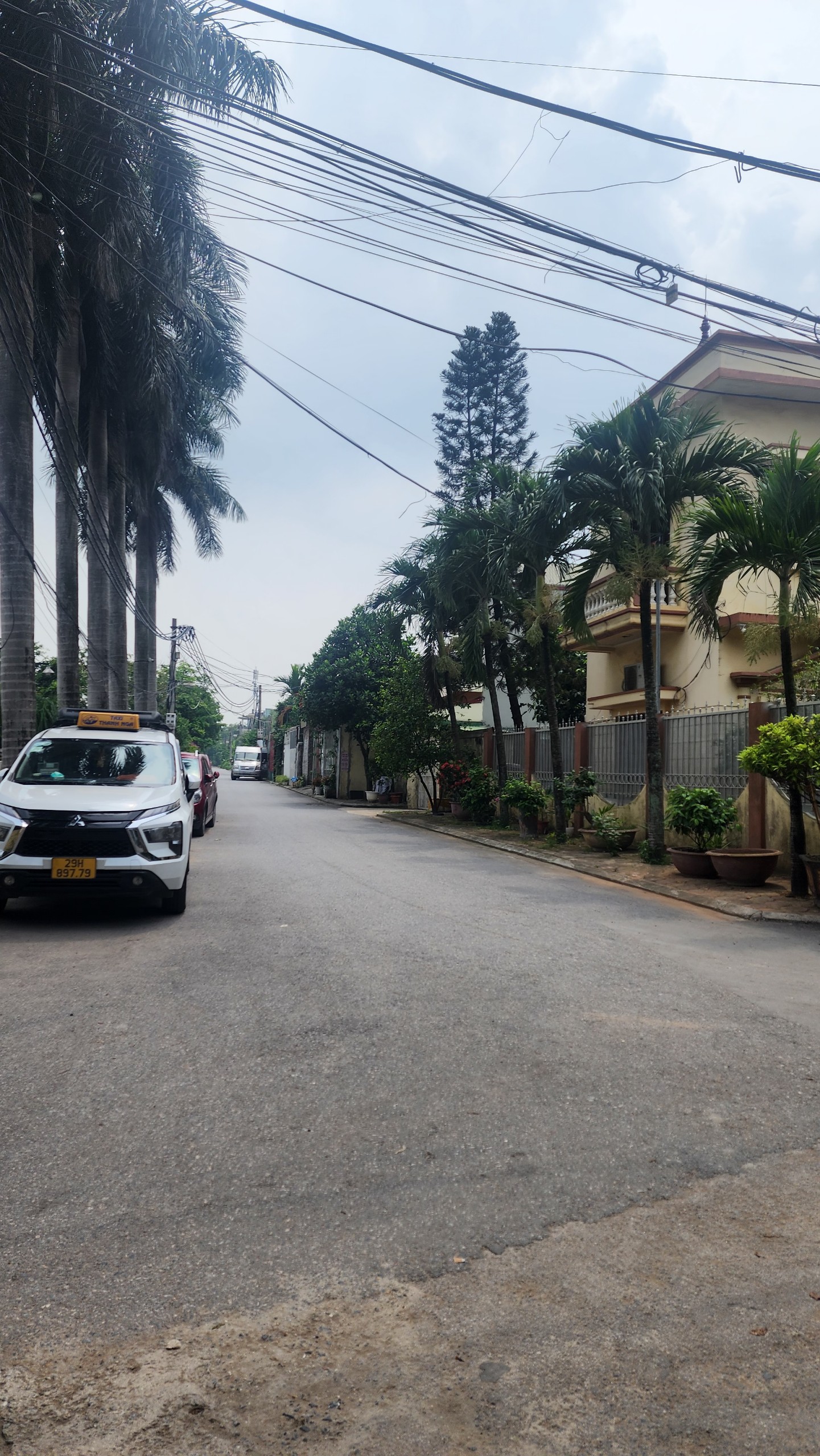  Nhà mặt phố Yên Sở, Hoàng Mai, Ô tô tránh,80m2, nhỉnh 10T.ỷ 