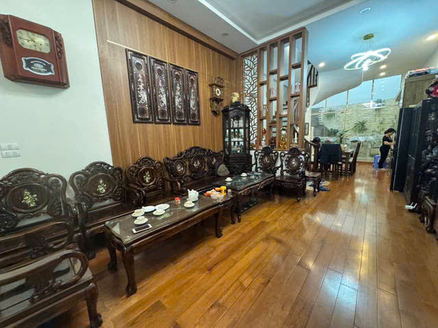  SIÊU PHẨM HÀO NAM, ĐỐNG ĐA - DÂN XÂY - NGÕ TO - GIÁ TỐT 58m2 NHỈNH 10 TỶ 