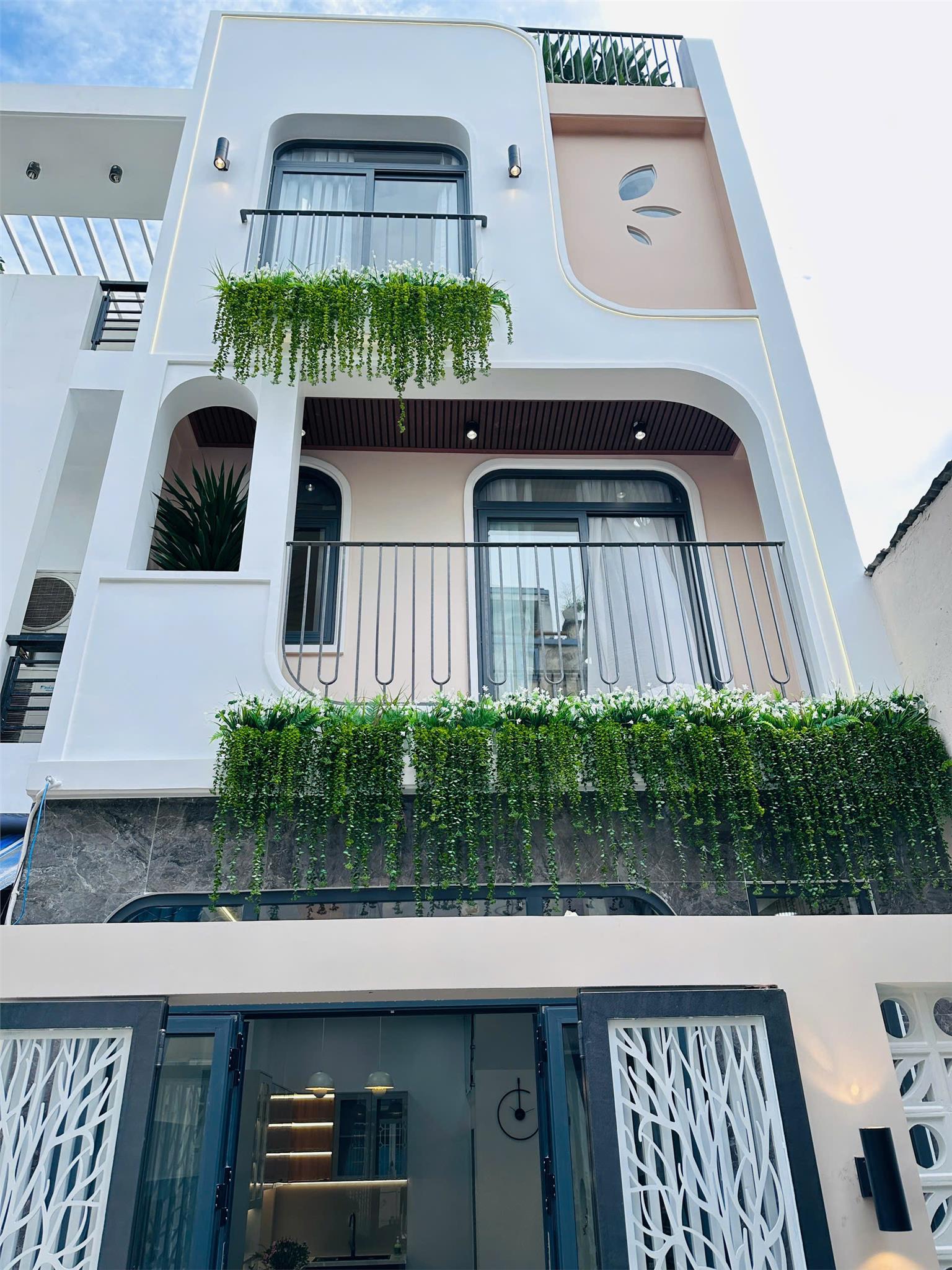  NHÀ XÂY MỚI - DTSD: 140m2 - HXH NGANG 4,5M ❌ 4 TẦNG ???? GIÁ CHỈ 5,97 Tỷ TL  - P12, GÒ VẤP, HCM. 