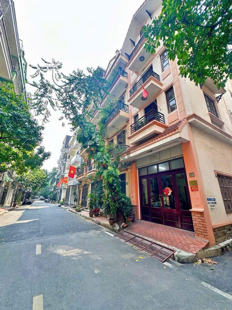  Vua của cái loại F0, phân lô ngoại giao đoàn ,Xuân La- vỉa hè 2 bên,60m2,mt5m, 2 thoang ,hơn 18 tỷ 