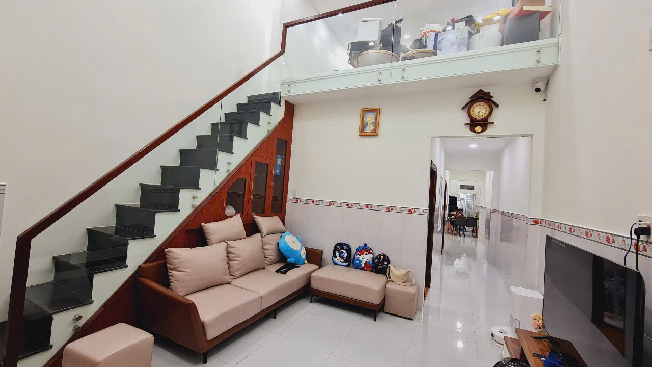  Bán nhà đẹp gần chợ giá chỉ 2ty7 đường Dương Văn Nga Phường Vĩnh Hải, TP. Nha Trang, Khánh Hòa 