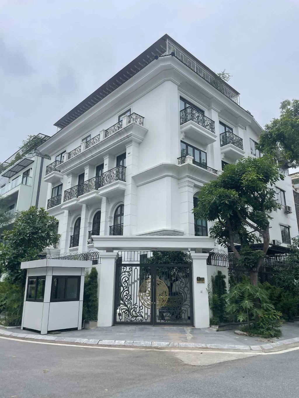  BÙI THIỆN NGỘ 51 tỷ 235m VỈA HÈ RỘNG,KINH DOANH ĐỈNH,LONG BIÊN HÀ NỘI 