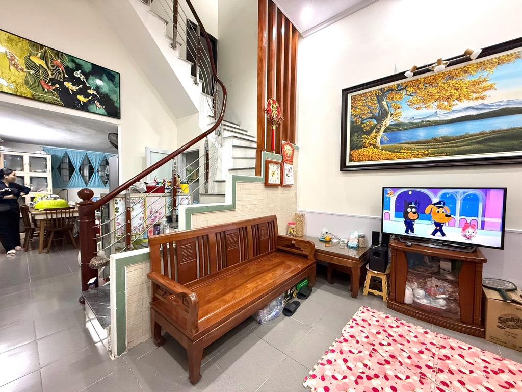  Bán nhà phân lô quân đội Kim Giang, ô tô đỗ cửa, sd 45m2, 8.75 tỷ 