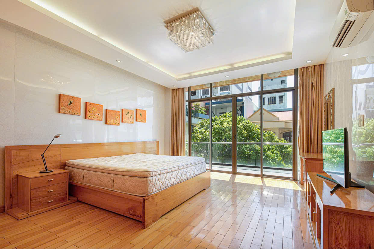  MẶT TIỀN LÊ VĂN HIẾN – ĐƯỜNG 30M – LỀ 7M – VỊ TRÍ KINH DOANH ĐỈNH – HƠN 13 TỶ 135M2 