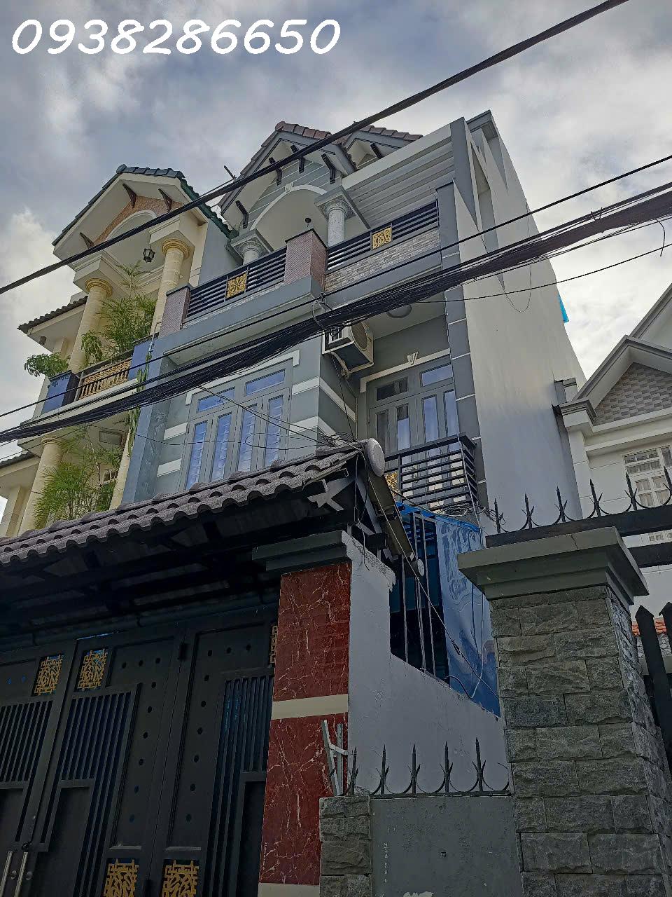  VỊ TRÍ CỰC ĐẸP - HẺM XE HƠI 1 TRỤC THẲNG SAU CĂN MẶT TIỀN - SỔ VUÔNG A4 - CỘNG NHẬN ĐỦ 64M2 - TẶNG FULL NỘI THẤT 