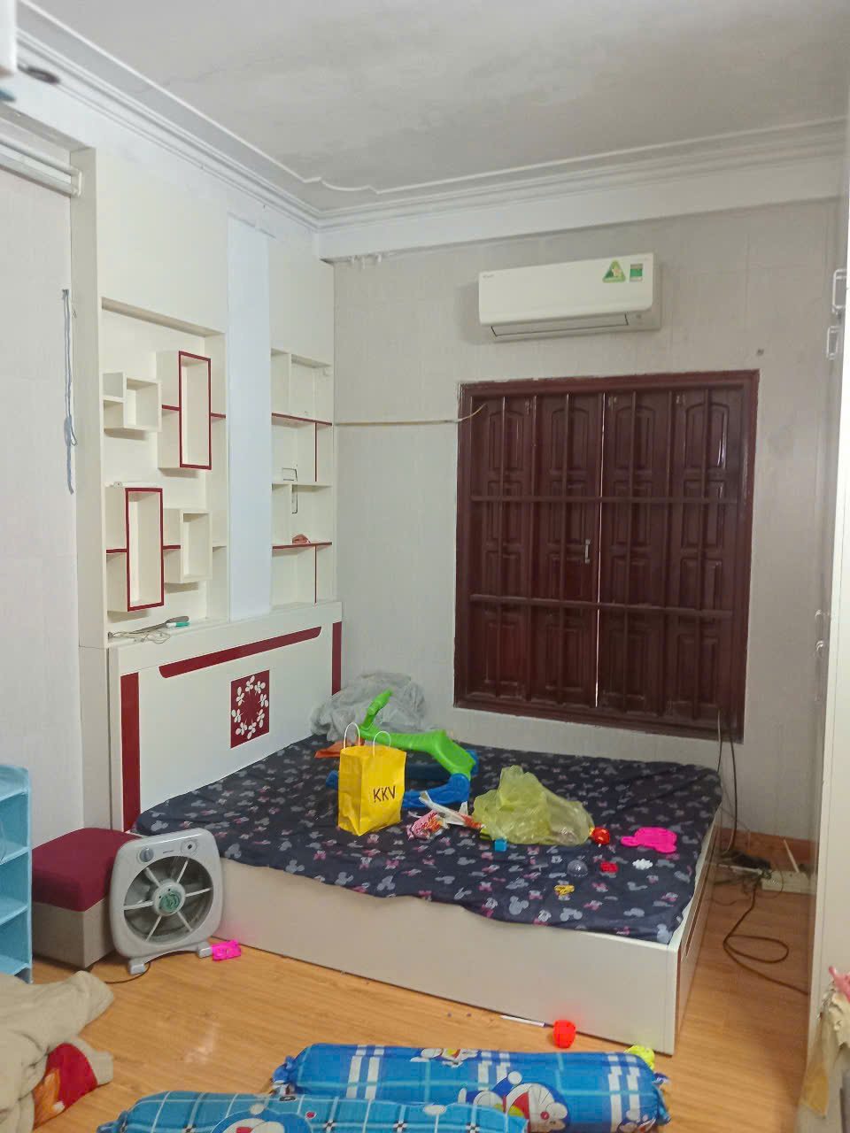  Cho thuê nhà Giải Phóng 4 tầng x 23m2, 2PN, 7 Triệu/tháng ở tối đa 5 người 