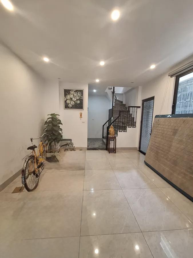  Bán Nhà Phố Nguyễn Sơn Bồ Đề 36m2 6T Thang Máy, Lô Góc, Full Nội Thất, Kinh Doanh 12.X Tỷ 