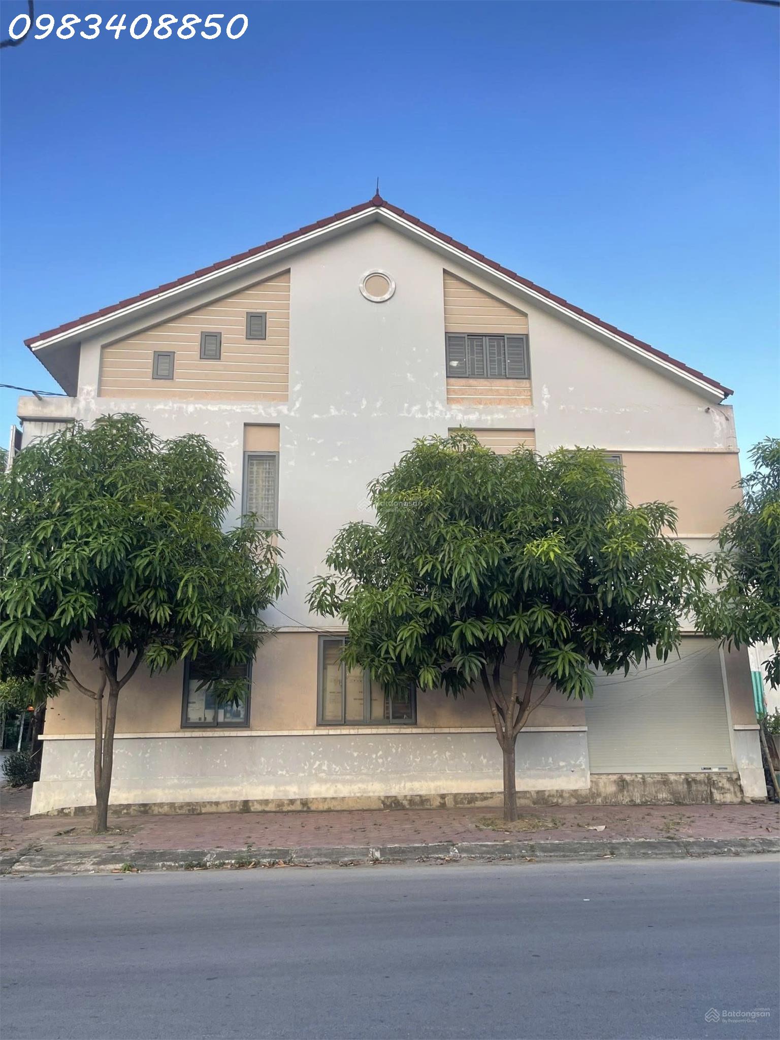 Cho thuê nhà mặt phố 42-Đường Nguyễn Cảnh Hoan, Vinh, Nghệ An, 14tr, 110m2 với giá ưu đãi 