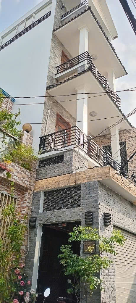  BÁN NHÀ VỪA Ở VỪA CHO THUÊ  5 tỷ xx, 68m2, 5PN, 6WC tại Lã Xuân Oai, Tăng Nhơn Phú A, Thủ Đức 