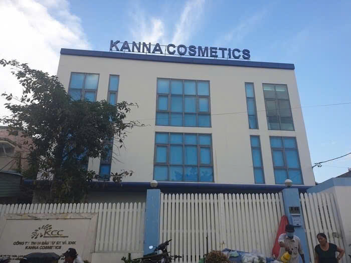  XƯỞNG MẶT TIỀN, CÁCH QL1A 100M, 2000M2 SÀN, ĐƯỜNG VÕ THỊ THỪA QUẬN 12 
