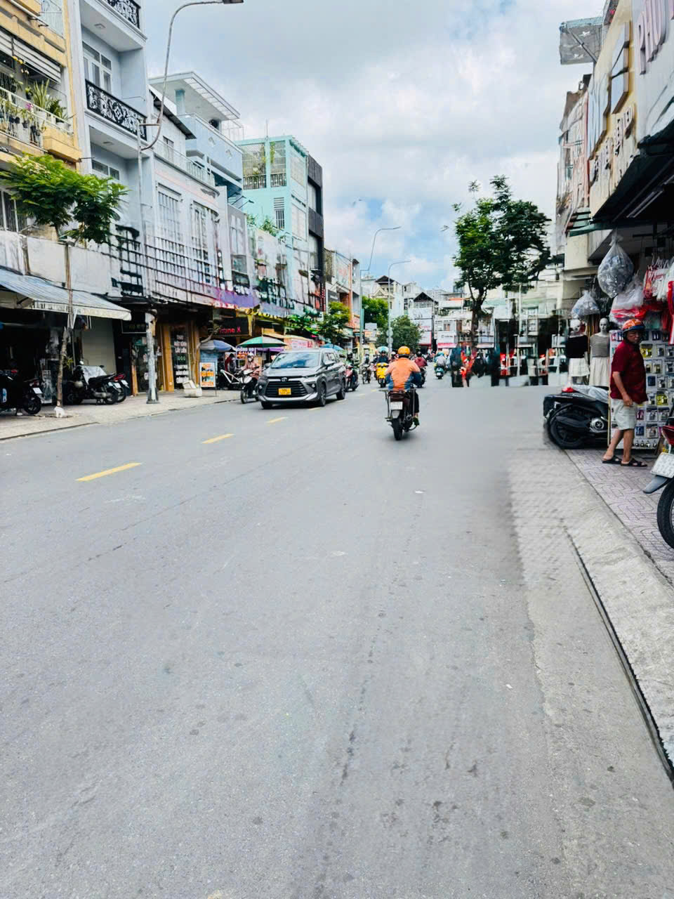  VỊ TRÍ SIÊU ĐẸP – P2 TÂN BÌNH – CUNG ĐƯỜNG THỜI TRANG – 4 TẦNG BTCT. NHỈNH 7 TỶ TL 