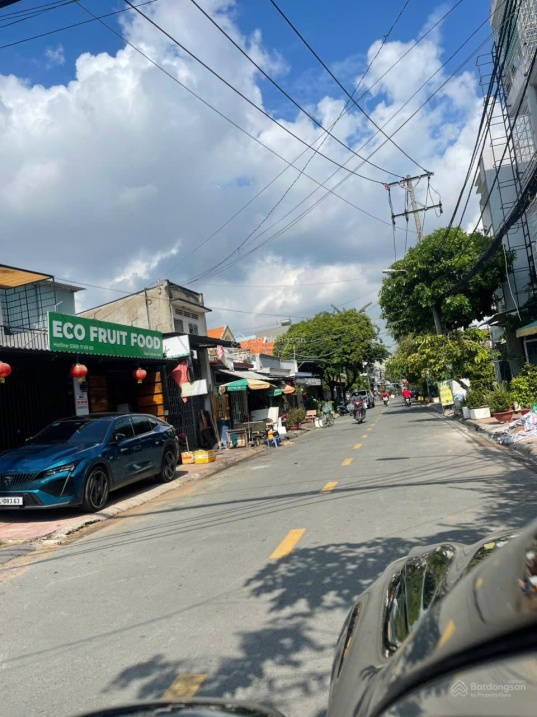  Bán căn góc 2 mặt tiền, sổ hồng ngang 7m Phước Bình sát Global City 