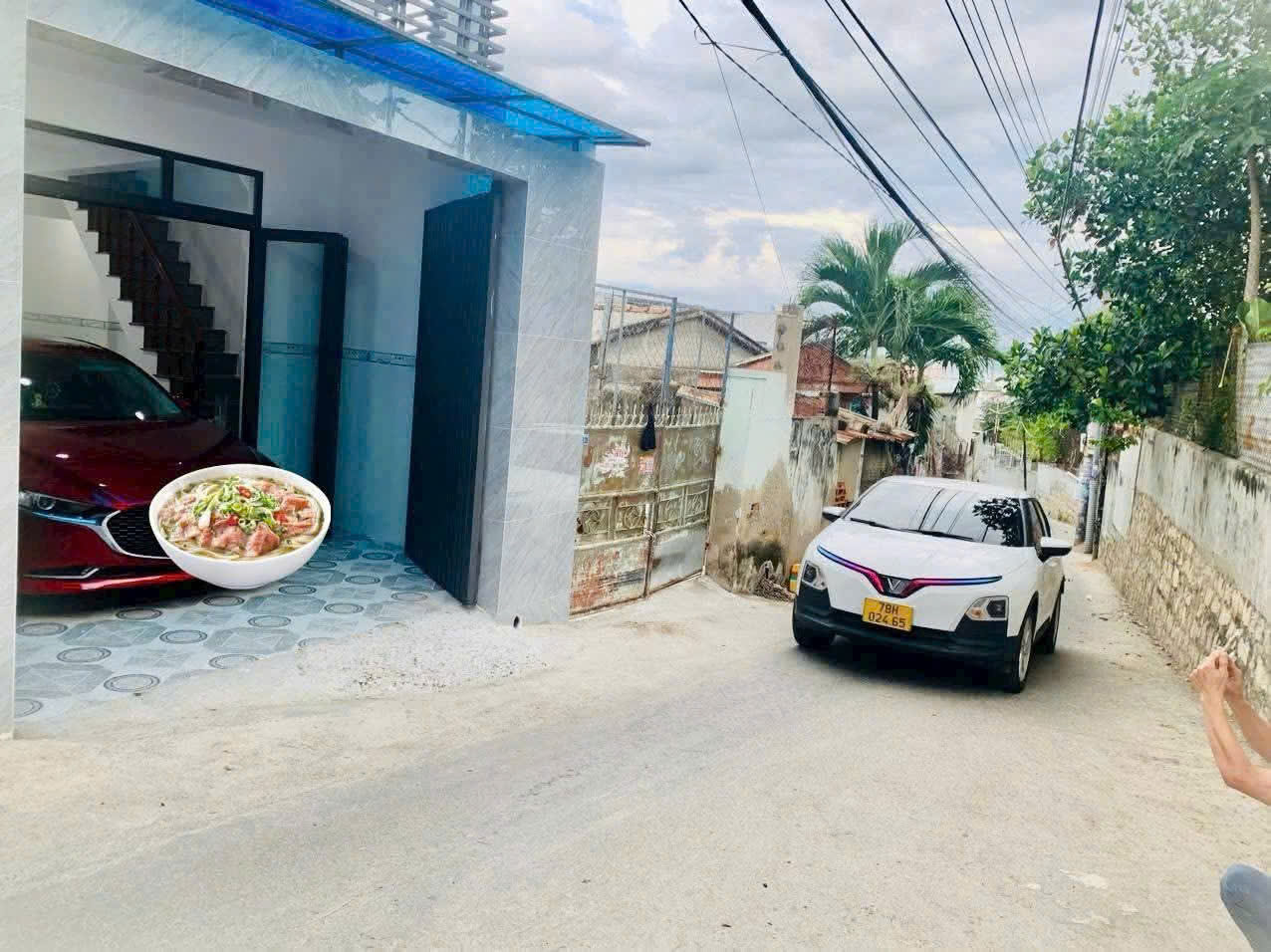  Bán nhà mới đường Xe hơi, Hẻm đường Ngô Đến phường Bắc Nha Trang. 