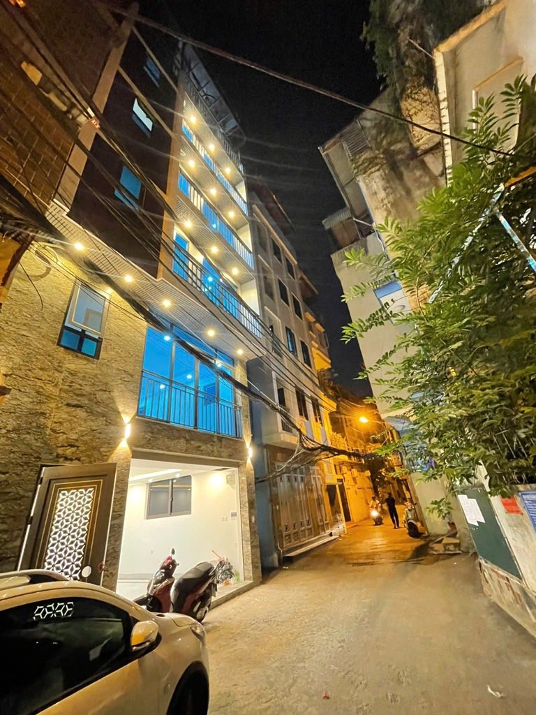  Bán nhà ngõ 31 Hoàng Cầu – phân lô, ô tô đỗ cửa, 60m², giá chỉ nhỉnh 16 tỷ 