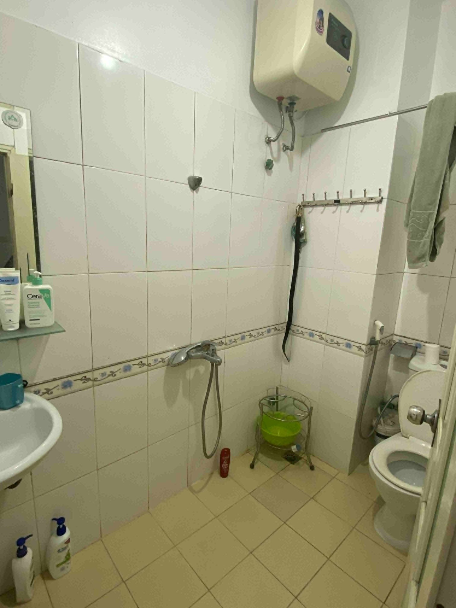  Chính chủ cho thuê, ko qua môi giới ngách1/32 Thiên Hiền, cách đường Phạm Hùng 200m 