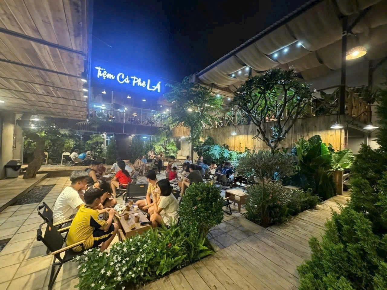  Bán nhà HXH 16m Dương Quảng Hàm, P6 Gò Vấp. DT: 19mx33m, CN: 599m2. Giá bán: 73 tỷ TL 