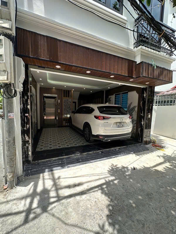  Bán nhà Ngô Gia Tự - Việt Hưng - Oto - Thang Máy - Lô góc- 1m- 6 tầng - nhỉnh 8 tỷ (Thương lượng) 