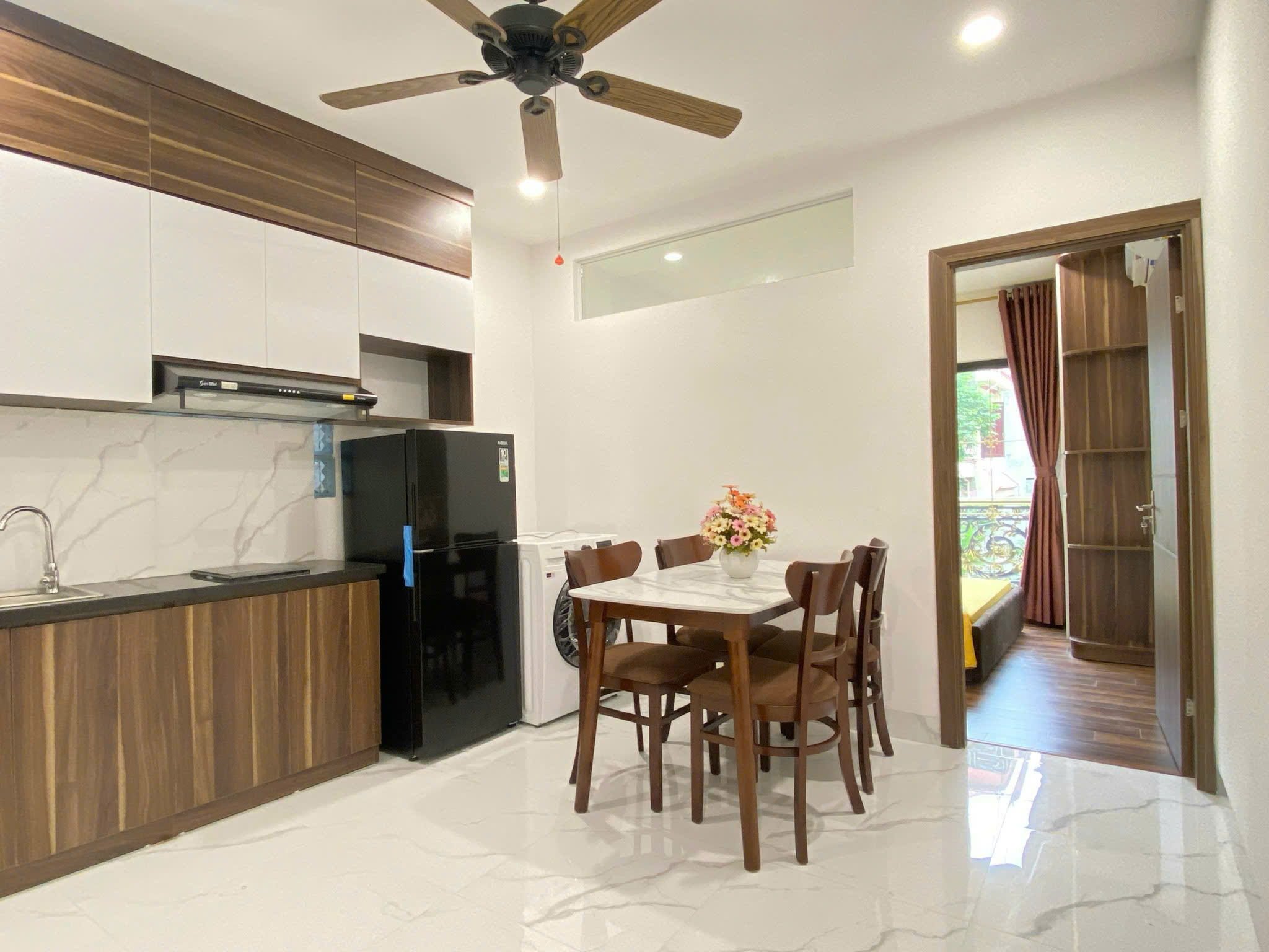  Cho thuê 1pk 1p cực đẹp thoáng ban công Full đồ tại 98 Thái Hà 