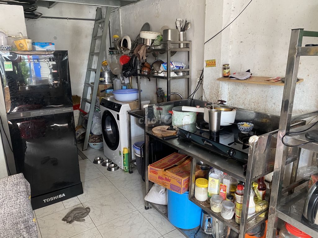  CẦN SANG LẠI QUÁN CAFE + TRÀ SỮA KINH DOANH ỔN ĐỊNH – VỊ TRÍ ĐẮC ĐỊA 