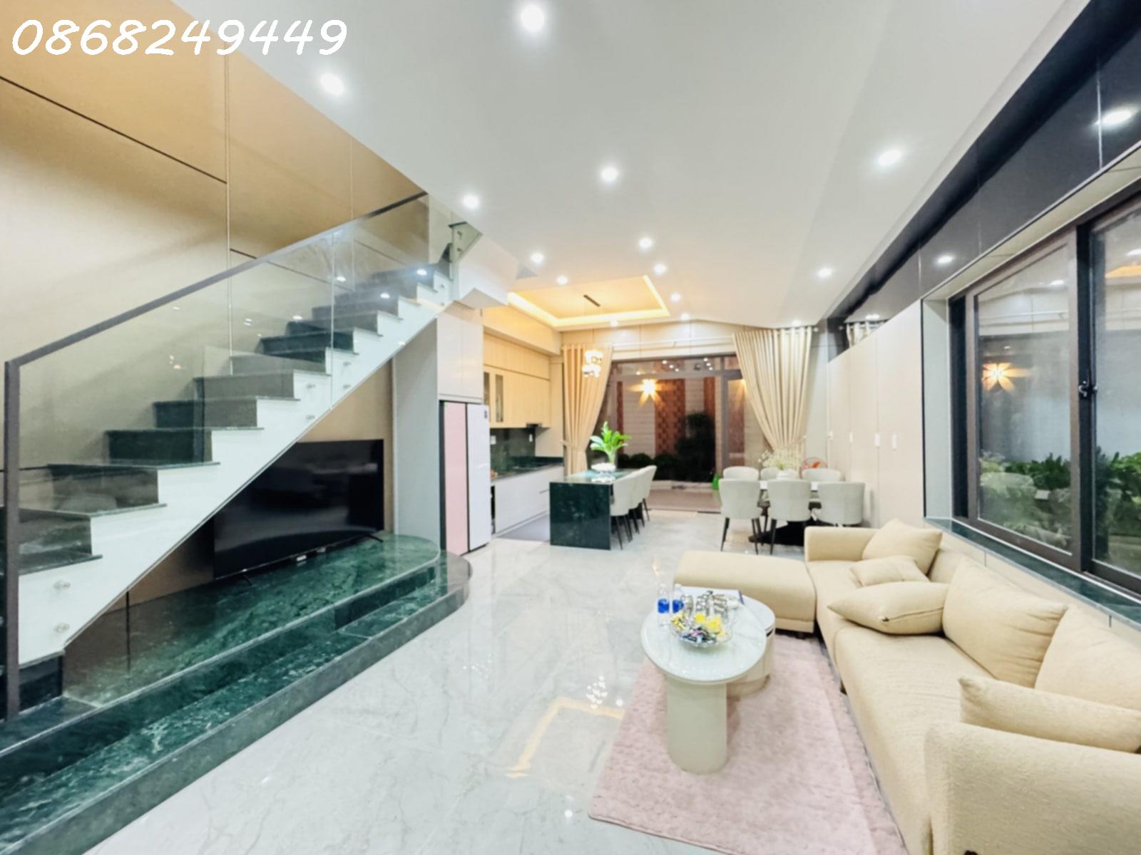  ???? Siêu phẩm???? Nhà mới tinh, đẳng cấp Châu Âu, cạnh bờ Sông, nội thất xịn. 