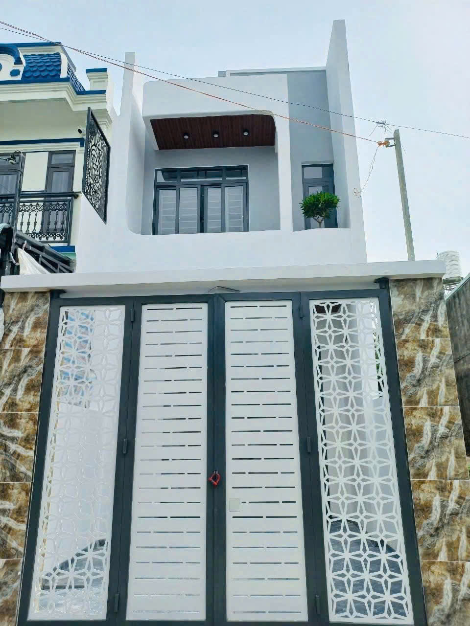  Bán căn nhà phố 1T1L mới tinh, P.Hố Nai, đường oto 7 chỗ, chỉ 3ty4 