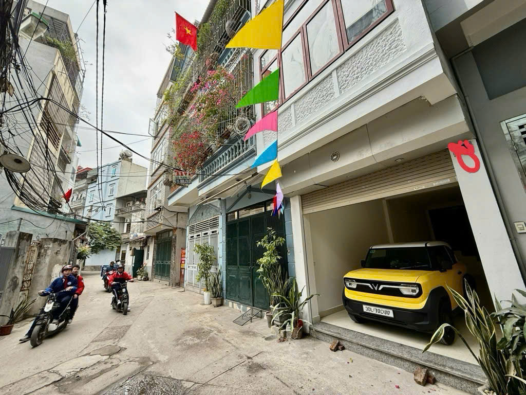  NHÀ VĂN HỘI - GẦN HV TÀI CHÍNH – 52M2 x 5 TẦNG – Ô TÔ VÀO NHÀ – 2 MẶT THOÁNG – NHỈNH 8 TỶ 
