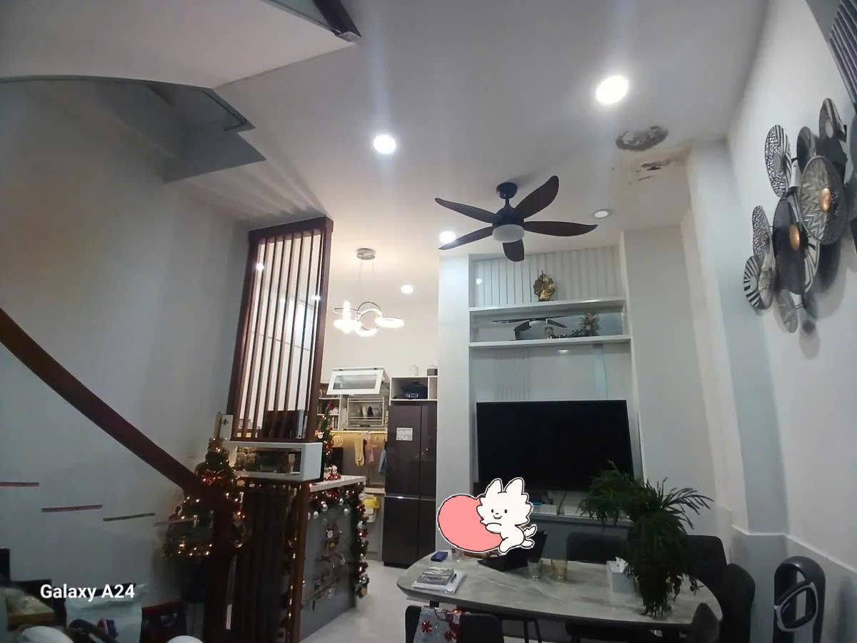  BÁN GẤP nhà 4  tầng đẹp ở ngay, Vài bước ra MT, chỉ 6.99 tỷ TL 