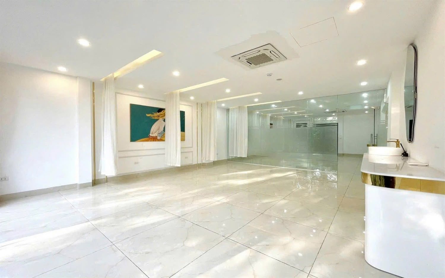  Bán Tòa Building Mặt Phố Hoàng Ngân 86/90m, 9 Tầng, MT 5m 53Tỷ, Vị trí hiếm 
