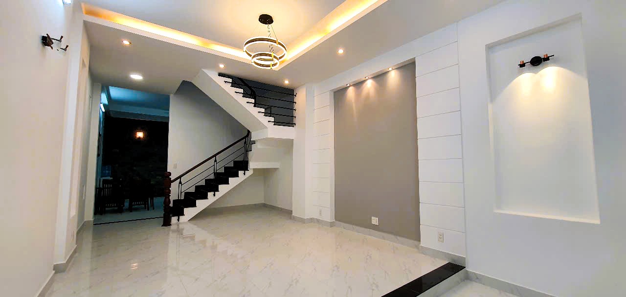  cho thuê nhà 1 trệt 1 lầu đường số 14 Hiệp Bình Chánh, gần chợ trường 