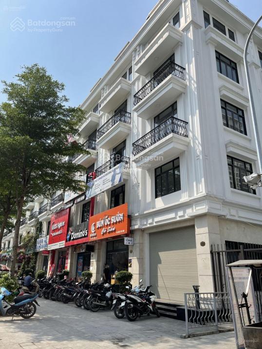  Bán Shophouse Xuân La 6 tầng, 101m2, mt 5m, sẵn nội thất thang máy, sdcc. Giá 39 tỷ 