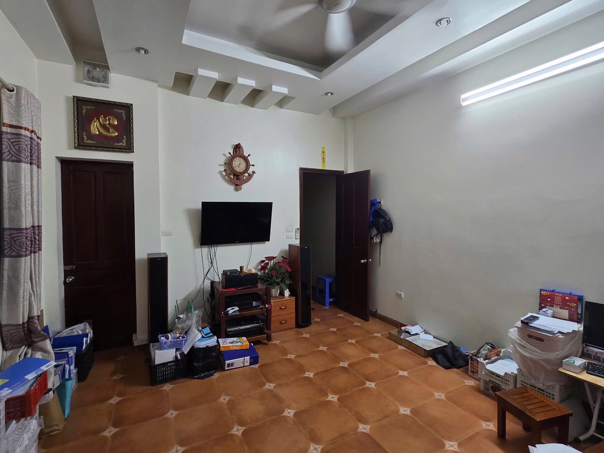  Cho thuê nhà ngõ oto kD sạch Vũ Tông Phan-50 m2*3,5 tầng- mặt tiền 4m- Giá 16 triệu 