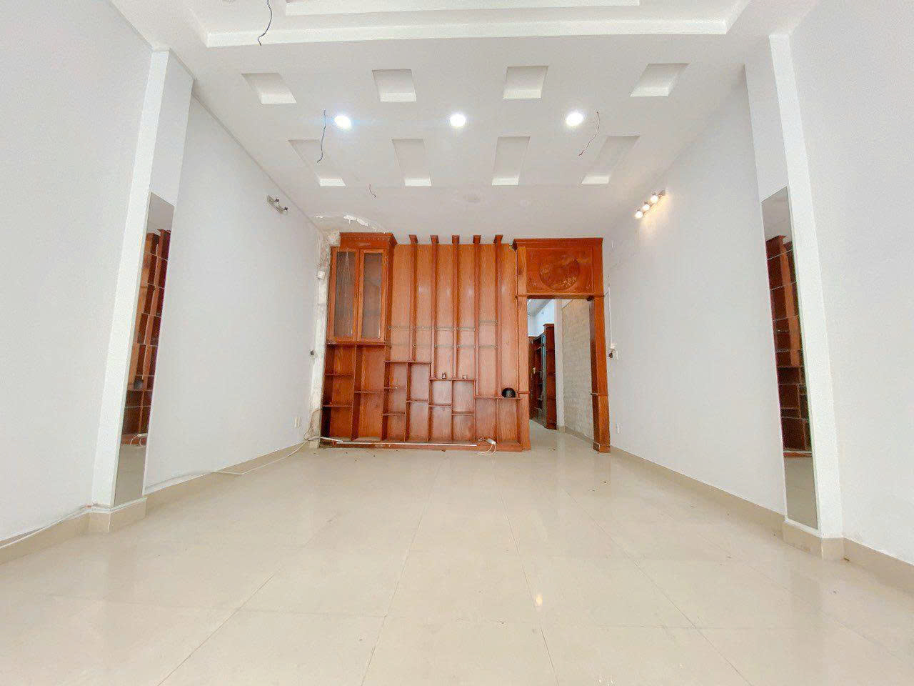  Bán nhà Mặt tiền Nguyễn Sỹ Sách - gần Công Viên, Chợ Tân Trụ, 4,5x14m, 4 Tầng, 15,9 tỷ. 