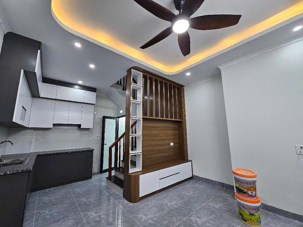  NHÀ LIÊN MẠC – 30M² – 6 TẦNG – Ô TÔ ĐỖ CẠNH NHÀ – CẠNH HỒ ĐIỀU HÒA - 5,9 TỶ 