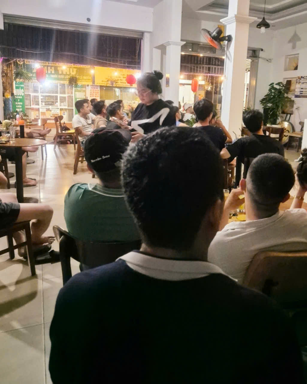  Chính chủ cần sang nhượng quán cafe góc 2 mặt tiền – Ngay ngã tư Trung tâm Dĩ An 